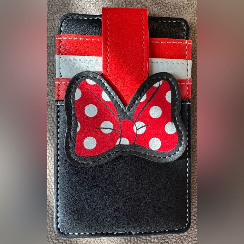 NWT Disney Minnie Mouse Credit Card Holder